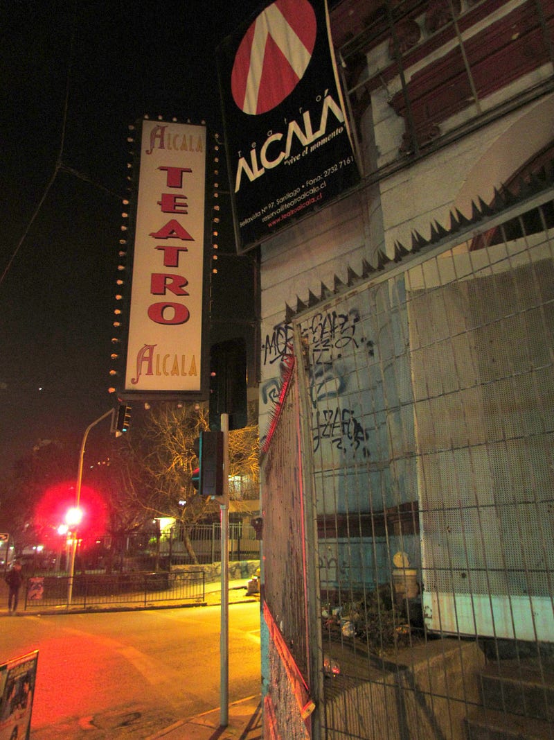 El Teatro Alcalá cerró sus puertas, pero mantiene su nombre como compañía teatral.